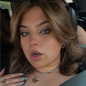 Meet your Posher, Kenz